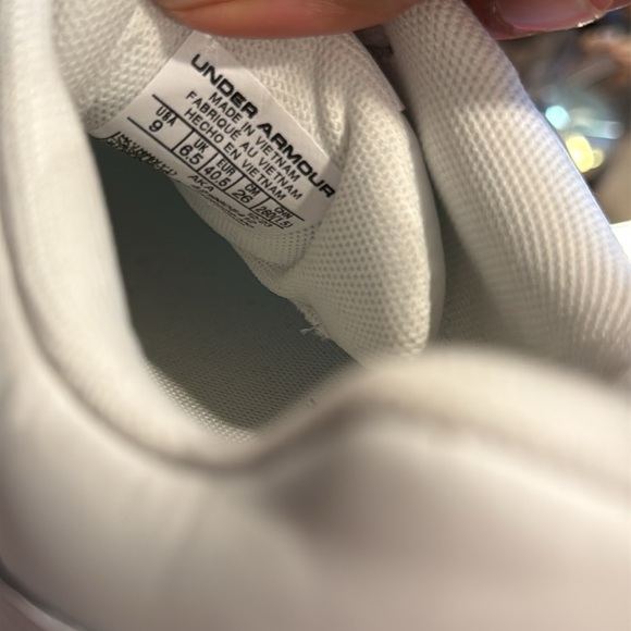 Under Armour Women’s Essential Runner White Sneakers size 9 - Picture 9 of 14